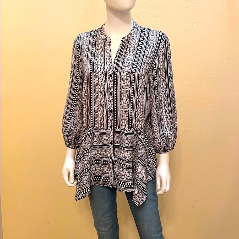 Black and White Patterned Women's Top - P1